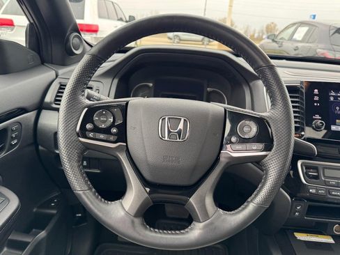 Used 2023 Honda Passport Elite image 14