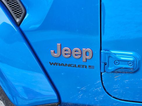 New 2026 Jeep Wrangler Unlimited Rubicon AWD/4WD image 27