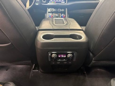 Used 2021 GMC Yukon Denali w/ Denali Ultimate Package AWD/4WD image 19