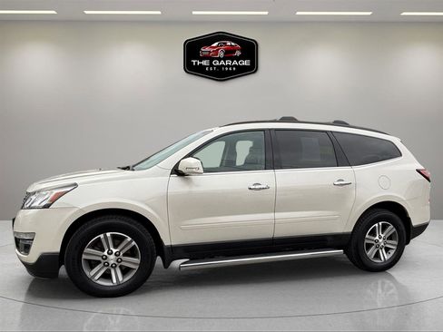Used 2015 Chevrolet Traverse LT w/ LPO, 'HIT The Road' Package image 2