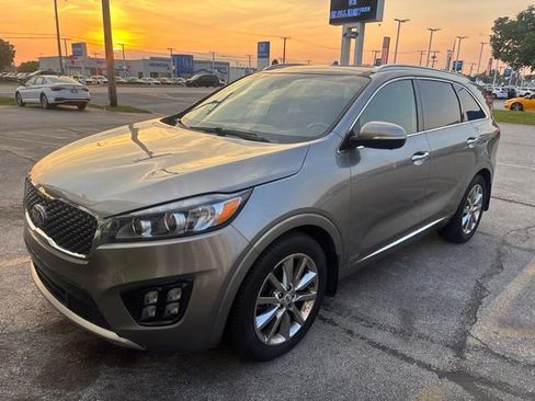 Used 2016 Kia Sorento SX w/ SXL Technology Package AWD/4WD image 3