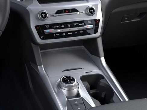 New 2024 Ford Explorer XLT w/ Equipment Group 202A image 15