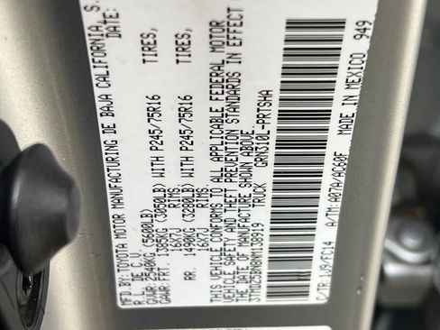 Used 2022 Toyota Tacoma 4x4 Double Cab image 29