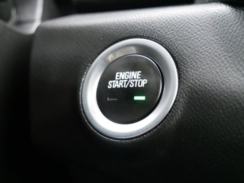 Used 2023 GMC Terrain SLE w/ Driver Convenience Package image 26