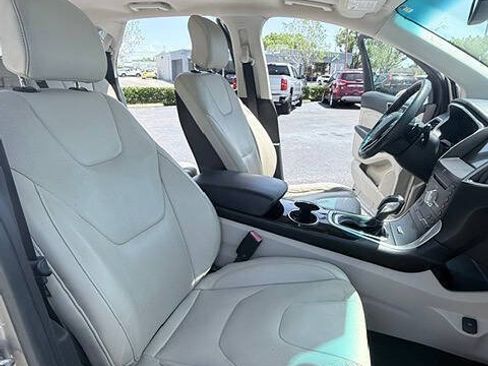 Used 2018 Ford Edge Titanium w/ Equipment Group 301A FWD image 14
