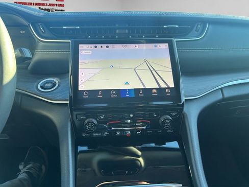 Used 2023 Jeep Grand Cherokee L Limited w/ Trailer Tow Group (B) image 19