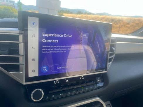 Used 2024 Toyota Tundra Limited image 17