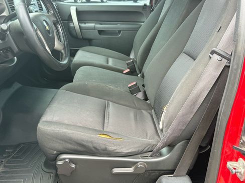 Used 2011 Chevrolet Silverado 1500 LT AWD/4WD image 13