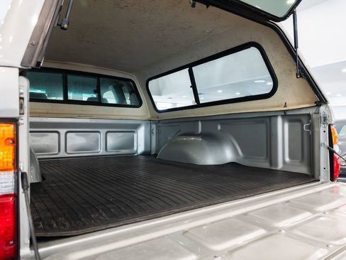 Used 2004 Toyota Tacoma 4x4 Xtracab V6 image 9