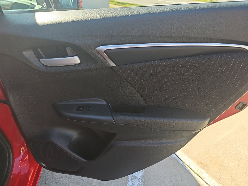 Used 2018 Honda Fit EX image 27