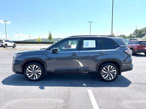 Certified 2025 Subaru Forester Touring w/ Popular Package - Touring AWD/4WD image 4