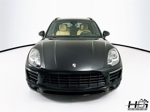 Used 2018 Porsche Macan image 3