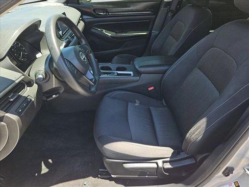 Used 2024 Nissan Altima 2.5 S FWD image 20
