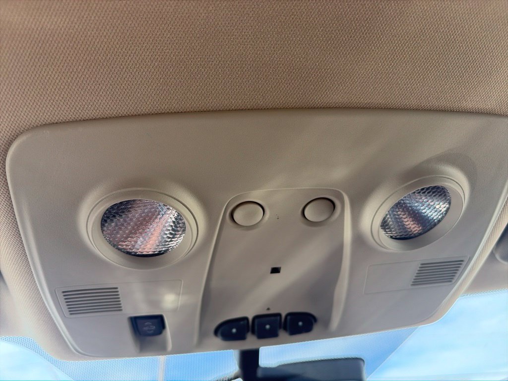 Used 2014 Buick Enclave Premium FWD image 26