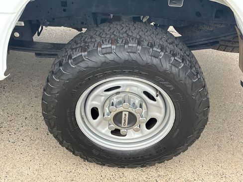 Certified 2024 Ford F250 XL w/ XL Chrome Package AWD/4WD image 21