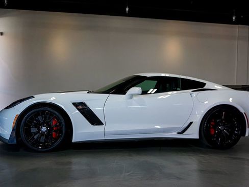 Used 2019 Chevrolet Corvette Z06 w/ Z07 Performance Package image 59