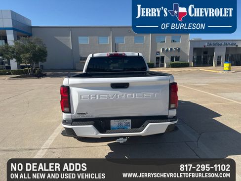 Used 2025 Chevrolet Colorado LT w/ LT Convenience Package AWD/4WD image 6