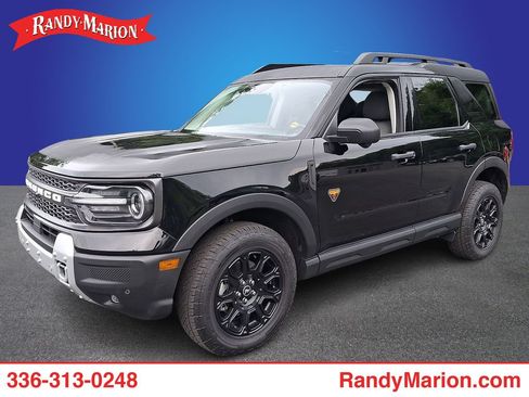 Used 2025 Ford Bronco Sport Badlands AWD/4WD image 1