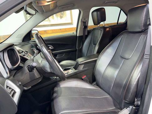 Used 2017 Chevrolet Equinox LT w/ Sport Edition FWD image 16
