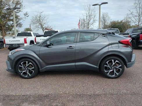 Certified 2018 Toyota C-HR XLE image 3