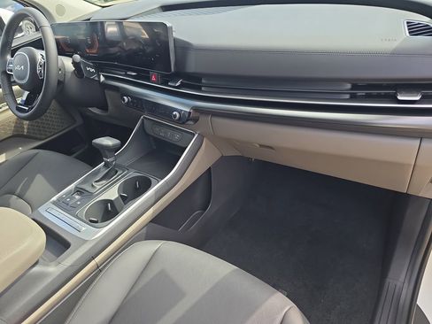 New 2026 Kia Carnival image 11