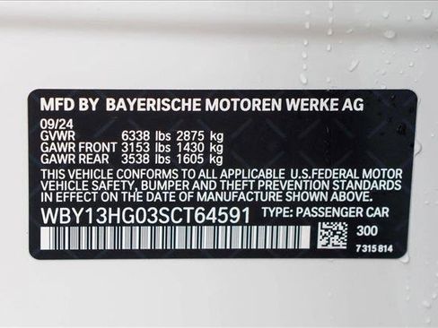 Used 2025 BMW i5 xDrive40 w/ Premium Package image 27