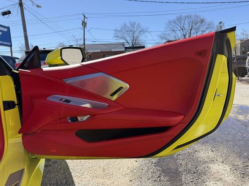 Used 2023 Chevrolet Corvette Stingray Premium Conv w/ Z51 Performance Package RWD image 13