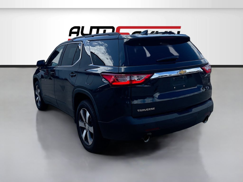 Used 2021 Chevrolet Traverse LT w/ LT Premium Package FWD image 5
