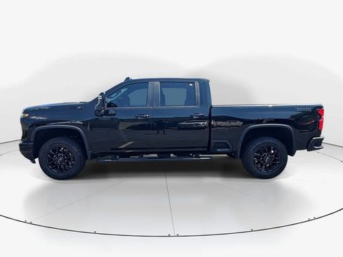 Used 2026 Chevrolet Silverado 2500 LT w/ Trail Boss Package AWD/4WD image 8