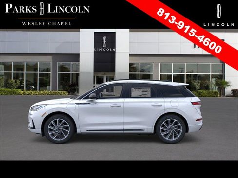 New 2026 Lincoln Corsair Grand Touring image 3