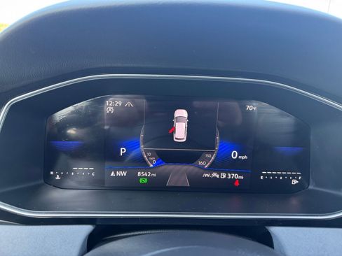 Used 2025 Volkswagen Jetta SE image 39