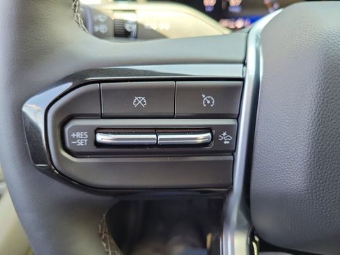 New 2026 Chevrolet Colorado ZR2 w/ Technology Package AWD/4WD image 5
