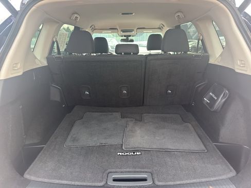 Certified 2026 Nissan Rogue SV AWD/4WD image 35