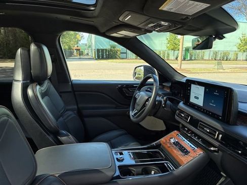 Used 2025 Lincoln Aviator Black Label image 23