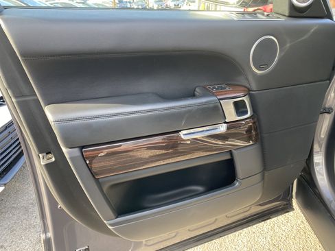 Used 2016 Land Rover Range Rover Supercharged image 10