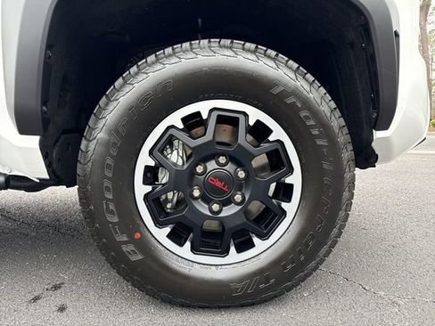New 2025 Toyota Tacoma TRD Off-Road image 11