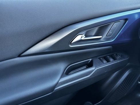 New 2026 Chevrolet Equinox EV LT image 30