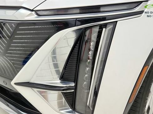 Used 2024 Cadillac Lyriq Tech RWD image 24