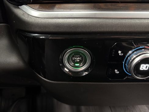 Used 2022 GMC Sierra 1500 SLT w/ X31 Off-Road Package image 24