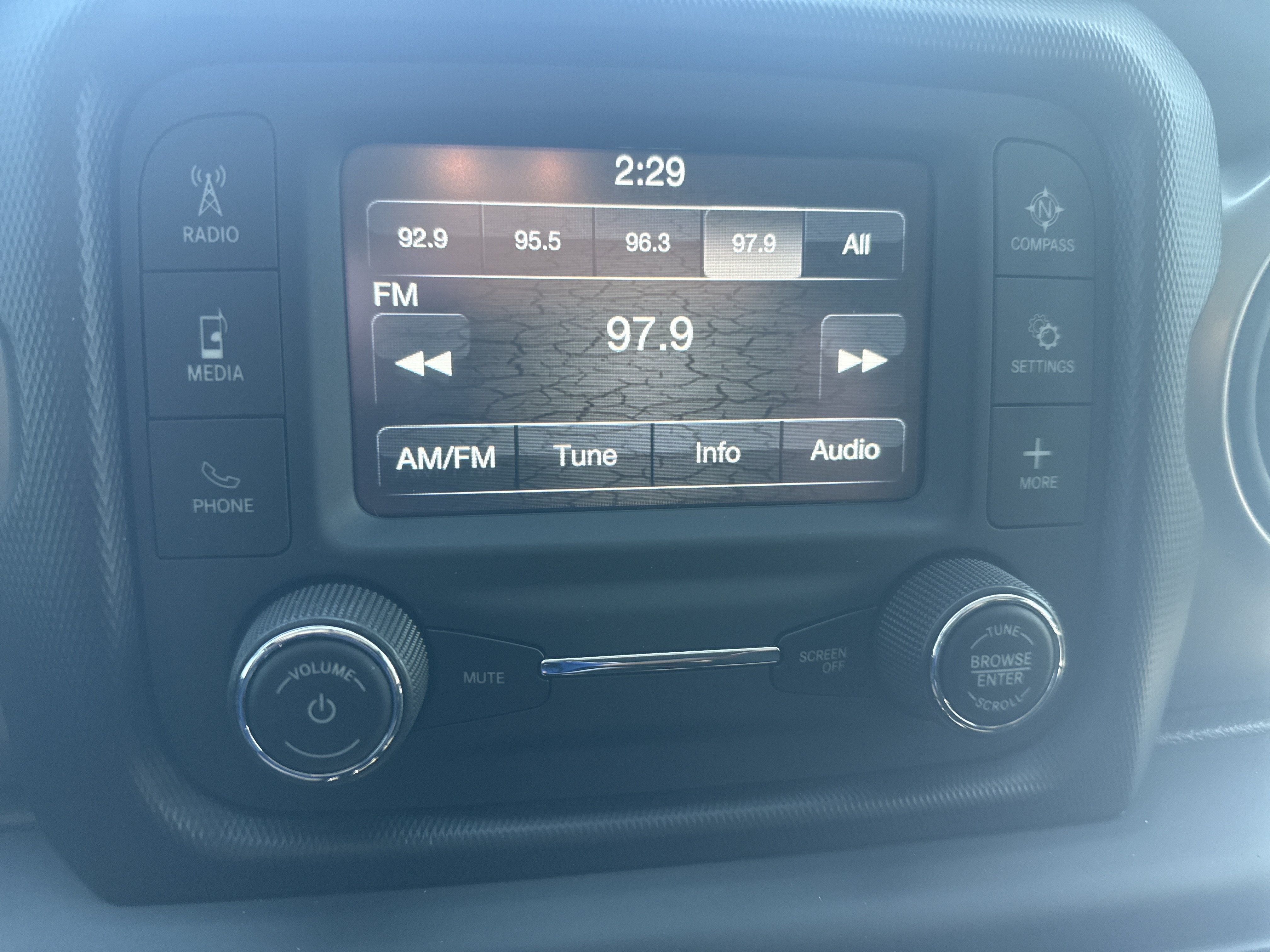 Used 2019 Jeep Wrangler Sport AWD/4WD image 23