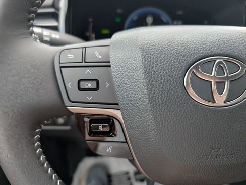 New 2026 Toyota Camry Hybrid image 19