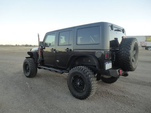 Used 2013 Jeep Wrangler Unlimited Sport AWD/4WD image 5