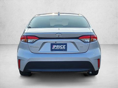 Used 2024 Toyota Corolla LE FWD image 7