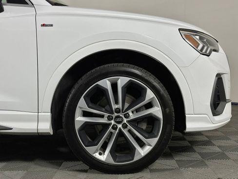 Used 2020 Audi Q3 2.0T Premium Plus w/ Premium Plus Package AWD/4WD image 9