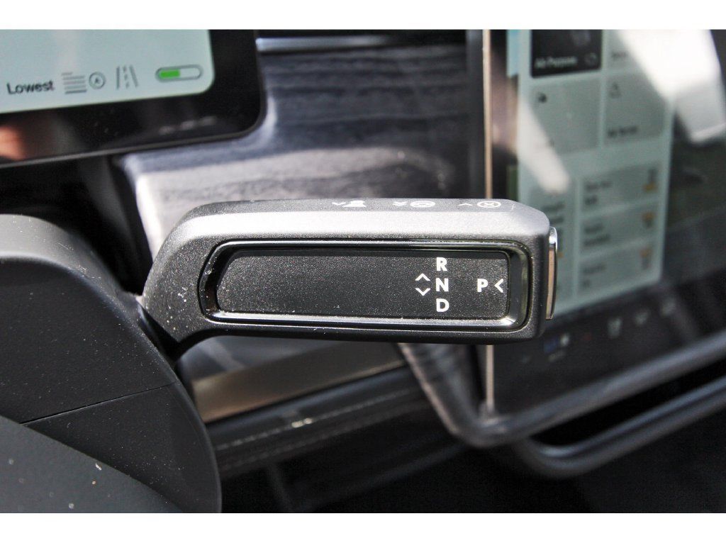 Used 2026 Rivian R1S Adventure Dual AWD/4WD image 19