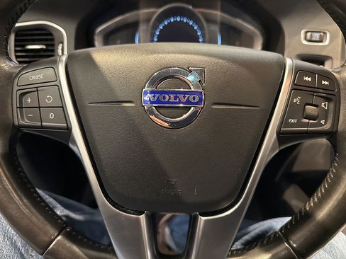 Used 2018 Volvo S60 T5 Dynamic w/ Vision Package image 51