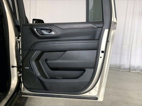 Used 2024 Chevrolet Suburban Z71 w/ Z71 Off-Road Package image 23