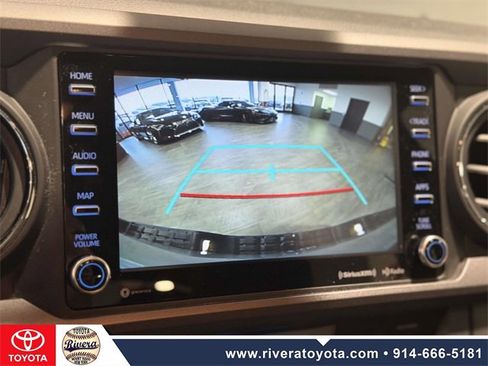 Used 2023 Toyota Tacoma TRD Sport image 18