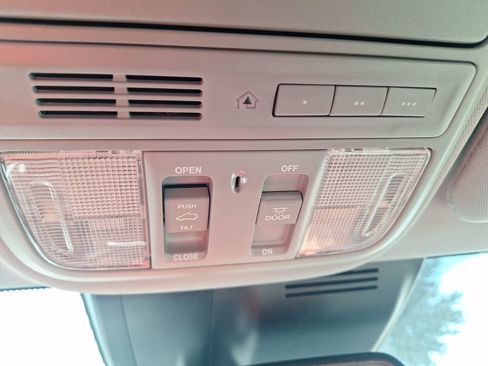 Used 2022 Honda CR-V EX-L image 30