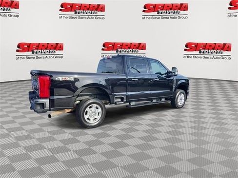 Used 2025 Ford F250 XLT image 9